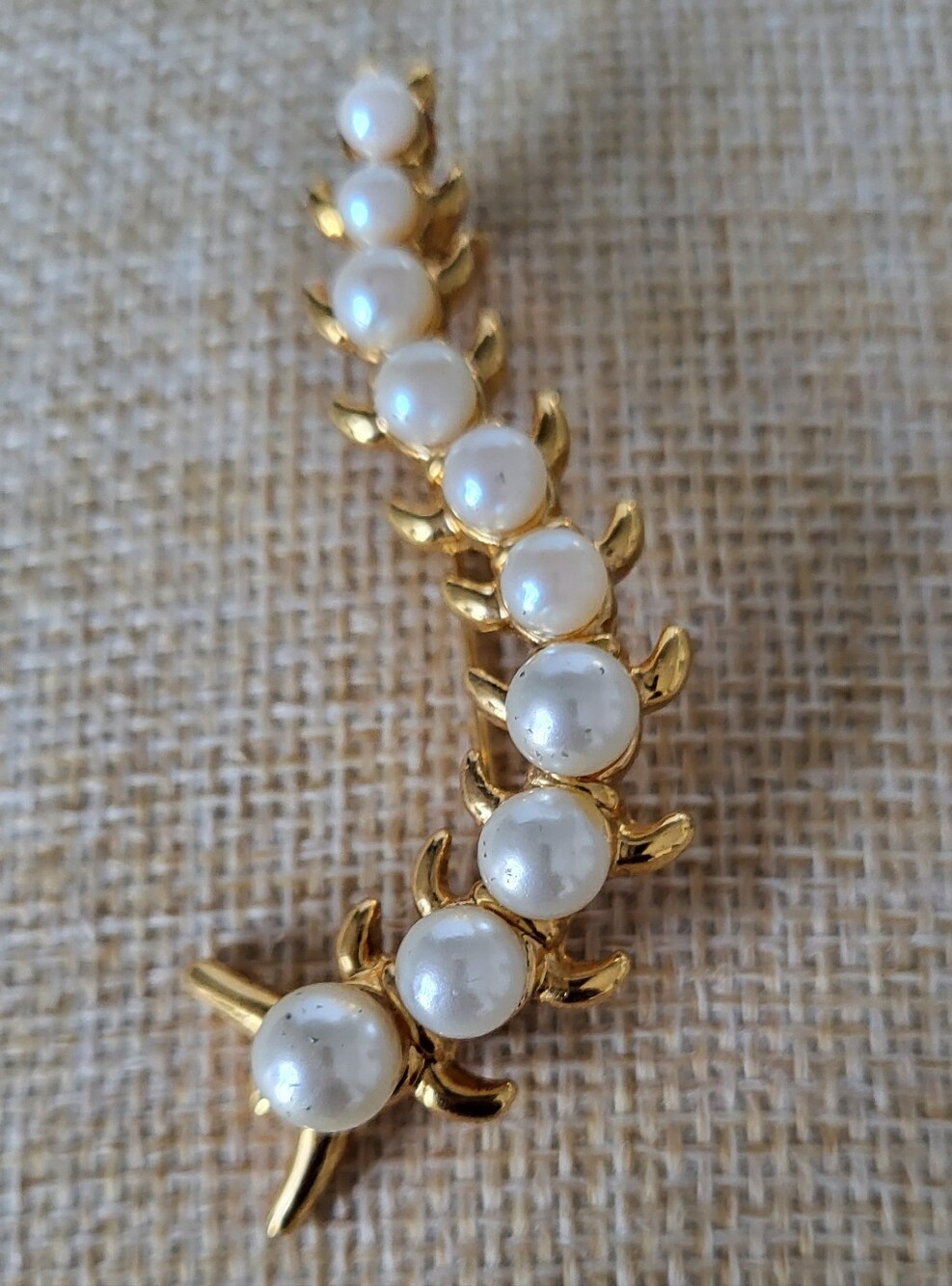 Rear Vintage Centipede Brooch Goldtone Pearls